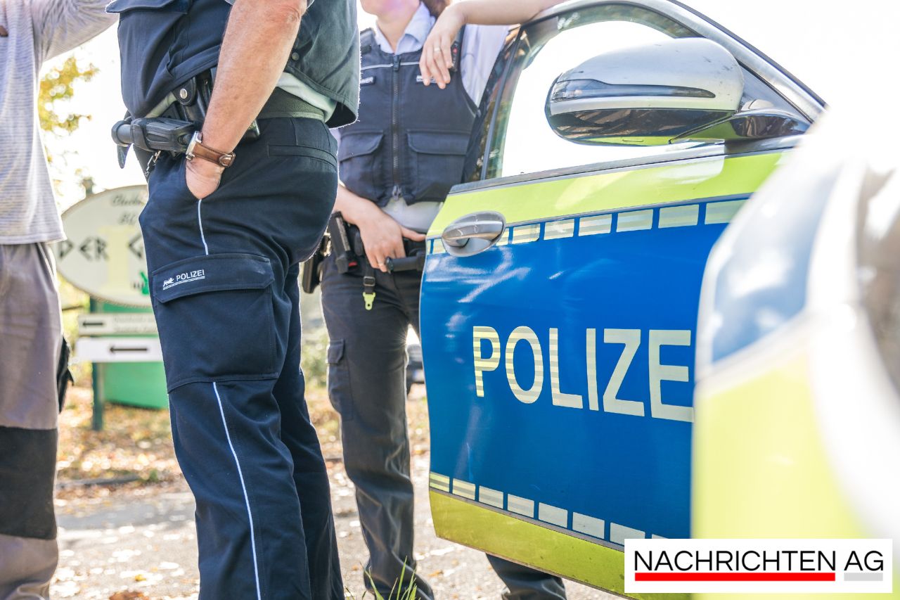 Falsche Polizisten in München: Senioren verlieren 130.000 Euro!